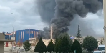 Bursa’da plastik toplama fabrikasında yangın