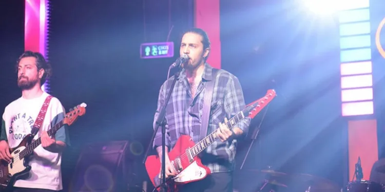 Ufuk Beydemir’den Bursa’da muhteşem konser