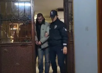 Bursa’da söndürmediği sigara evini küle çevirdi