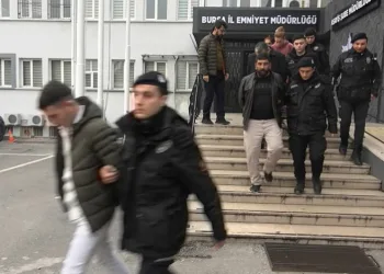 3.5 milyonluk vurgun yapan çeteyi Bursa polisi çökertti