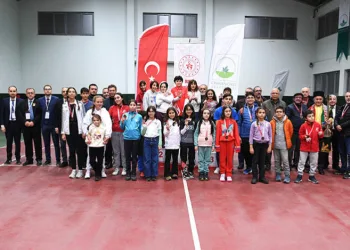 Osmangazi’de dedeler ve torunlar satrançta yarıştı