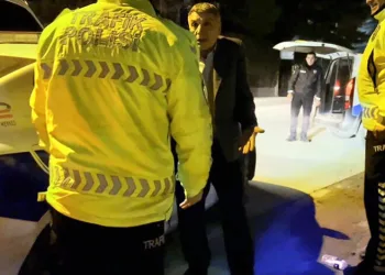 Bursa’da alkollü sürücü polise zor anlar yaşattı