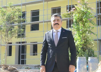 Yıldırım tarihi ayağa kaldırıyor
