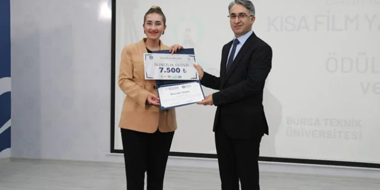 Bağımlılık kısa film yarışmasının ödülleri verildi