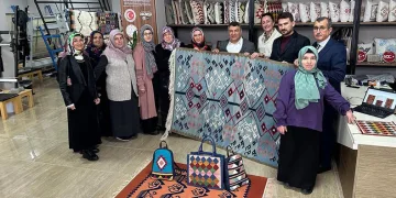 Kadınların emeği ilk kez tezgahtan indi