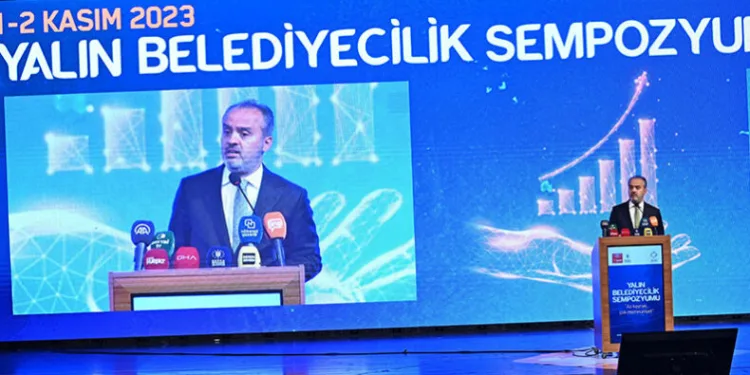 Büyükşehir’e ‘Yalın Belediyecilik’ ödülü