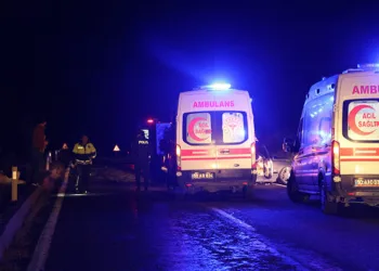 Ters şeride giren alkollü sürücü dehşet saçtı: 8 yaralı
