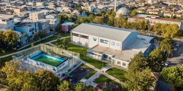 Yenilenen spor kompleksi hizmete açıldı