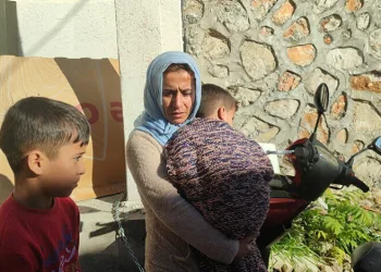 Bursa’da 5 çocuğu ile alevler arasından çıktı