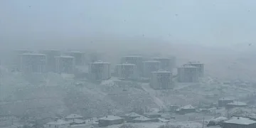 Yüksekova beyaza büründü