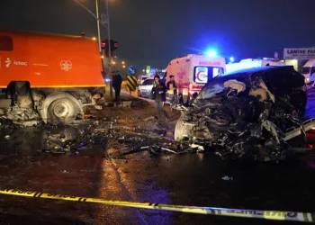 İstanbul’da katliam gibi kaza: 2 ölü 2 yaralı