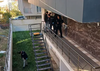 Komşu kavgasında silahlar konuştu