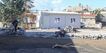 Dulkadiroğlu’nda kilit parke çalışmaları