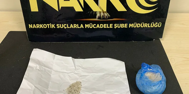 Düzce’de 2 zehir taciri tutuklandı