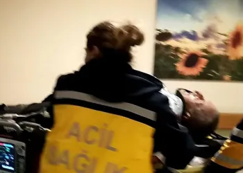 Otomobilin çarptığı yaşlı adam ağır yaralandı