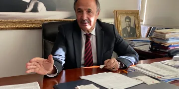 “Özgür Bey’in özür dilemesi lazım”