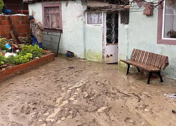 Çanakkale’de sağanak yağış