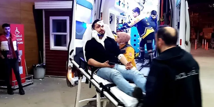 Bursa’da iki araç kafa kafaya çarpıştı