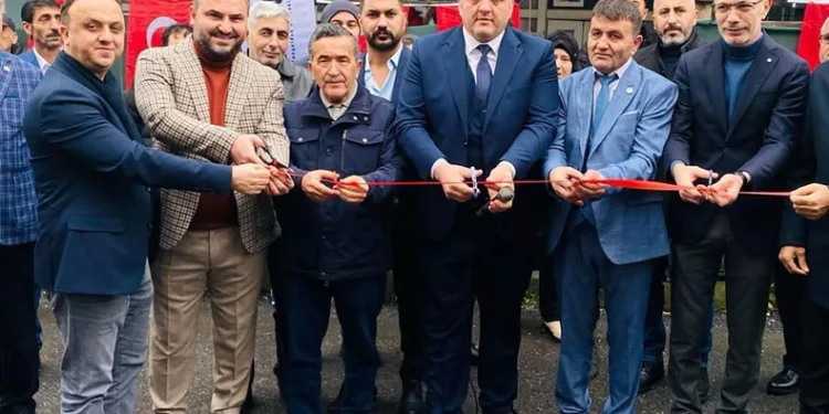 Gurbetteki Zonguldak güçleniyor