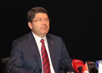 “Ülkemizi şer şebekelerinden temizleyerek yolumuza devam edeceğiz”