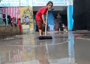 Gazze’deki çadırlar sular altında kaldı