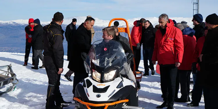 Ergan Dağı Kayak Merkezi, pist açılışı yapıldı