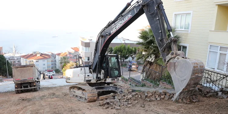 Gemlik’te dört koldan yol atağı