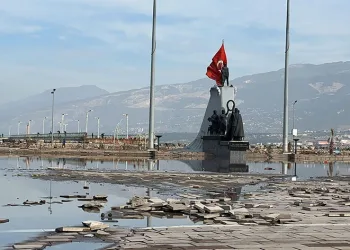 İskenderun’da hayat normale dönüyor