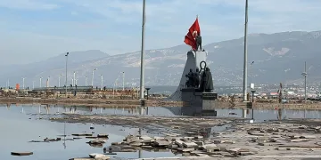 İskenderun’da hayat normale dönüyor