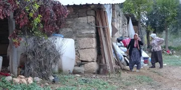 Teknolojiye ve milyonlara inat üretiyor