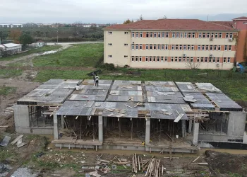 İznik’te spor yatırımları devam ediyor