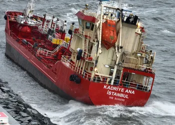 “İstanbul’da lodosta gemiler ne yapmalı”