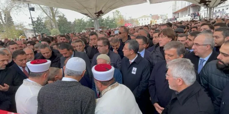 Hasan Bitmez İstanbul’da son yolculuğuna uğurlandı