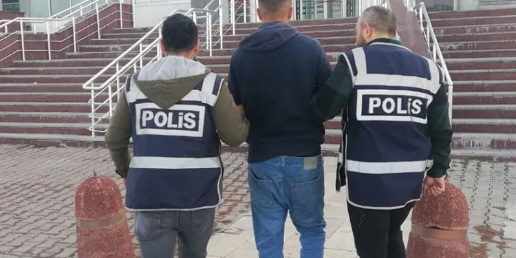 Kars’ta çeşitli suçlardan aranan 15 kişi yakalandı