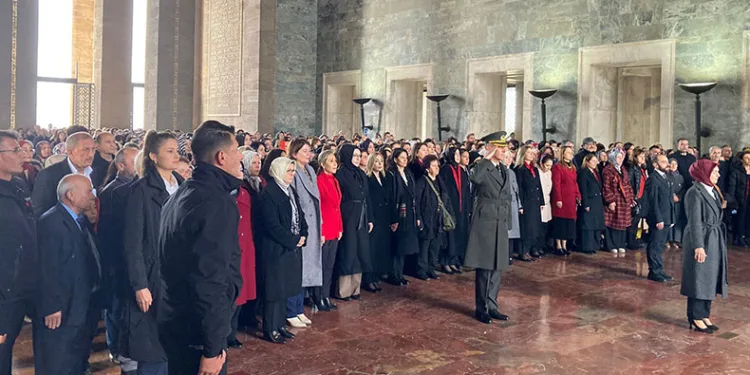 Bakan Göktaş Anıtkabir’i ziyaret etti
