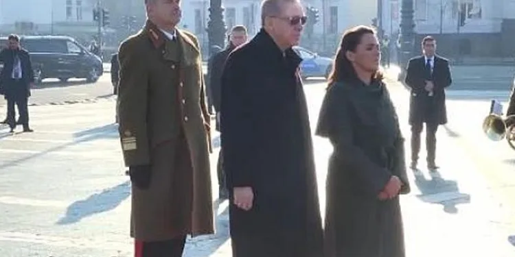 Cumhurbaşkanı Erdoğan, resmi törenle karşılandı