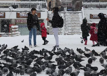 Vatandaşlar kışın tadını çıkardı
