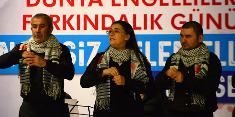 Filistin için sessizliğin sesi oldular
