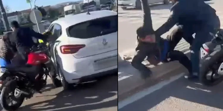 Bursa’da motosiklet sürücüsünü kaskıyla dövdü