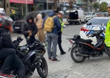 Kurallara uymayan sürücülere ceza yağdı