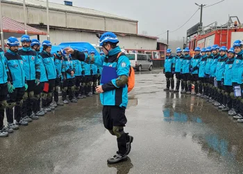 İmamlardan oluşan arama-kurtarma ekibi