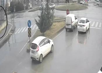 Kaza anı güvenlik kamerasında