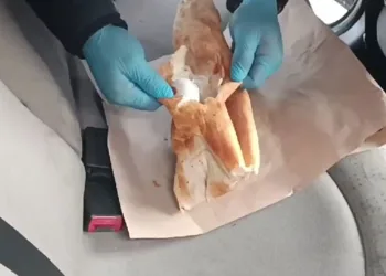 Ekmek arasında uyuşturucu ticareti