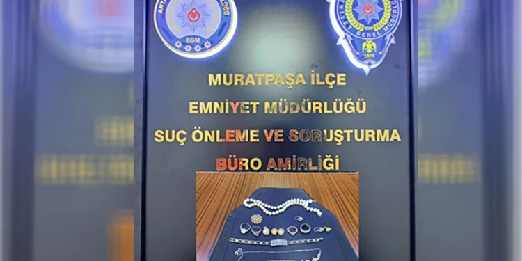 Ev sahibinin takılarını çalan temizlikçi tutuklandı