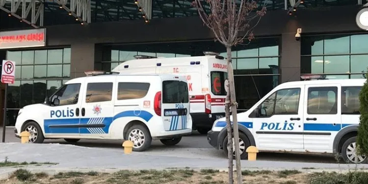 Kadın öğretmen kadın veli tarafından darp edildi