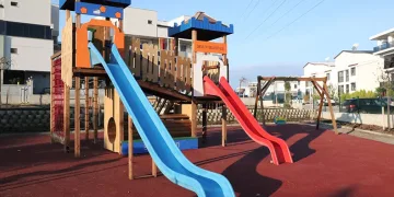 Gemlik’te çocuklar yeni parklarına kavuştu