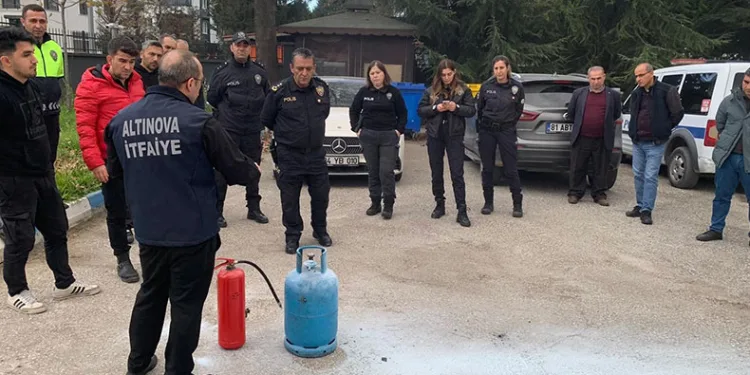 İlçe Emniyet personeline yangın eğitimi