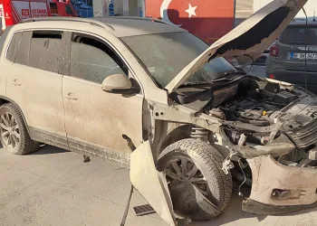 Araç akaryakıt istasyonuna daldı, faciadan dönüldü