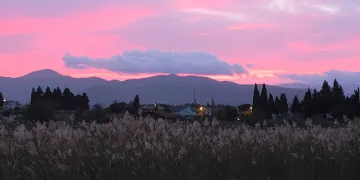 Burhaniye’de bulutların güzelliği görüntülendi