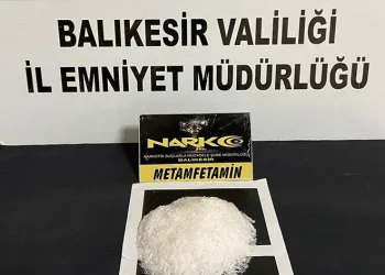 Uyuşturucuları turşu bidonuna zulalamış